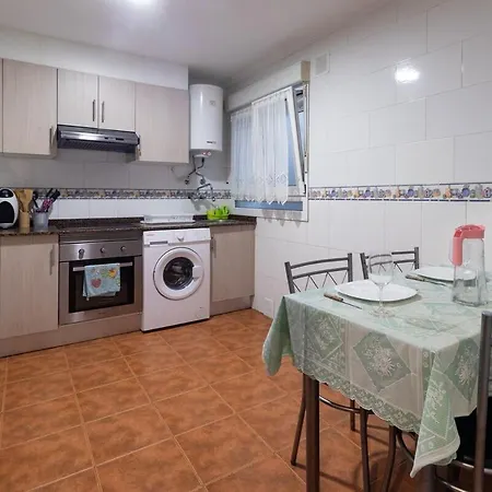 Apartment Beautiful Next To The Beach!